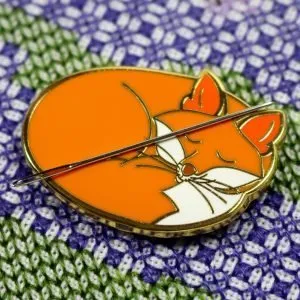 Sleeping Fox Needle Minder