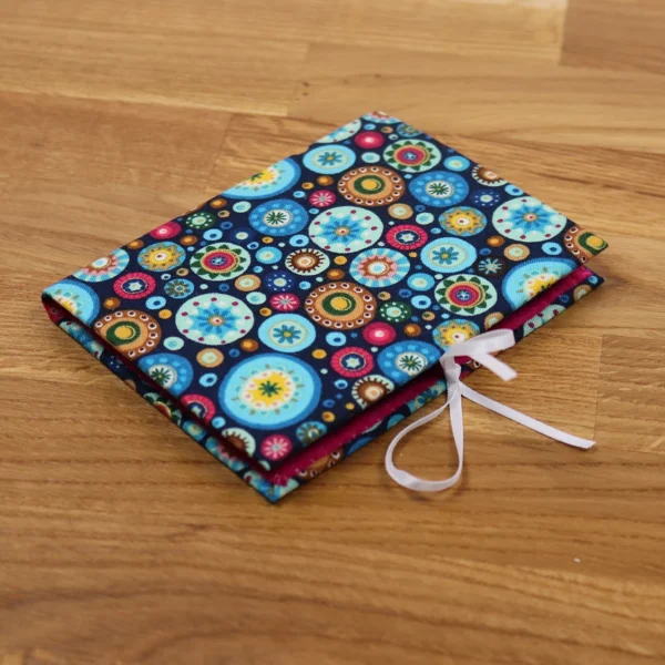 Needle Case Multicoloured Circles