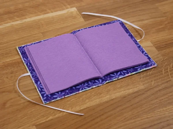 Needle Case Ditsy Flowers