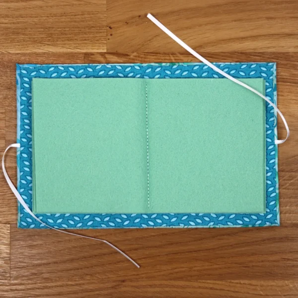 Needle Case Turquoise Flower Batik