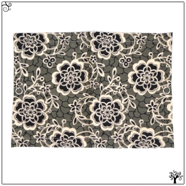 thread keeper black and white flowers 2